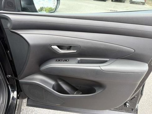 Used 2025 Hyundai Santa Cruz SEL FWD image 15