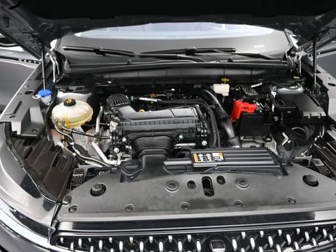 Certified 2025 Lincoln Nautilus Premier AWD/4WD image 31