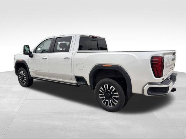 Used 2025 GMC Sierra 2500 Denali Ultimate AWD/4WD image 3
