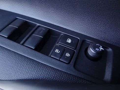Used 2025 Toyota Corolla LE image 13