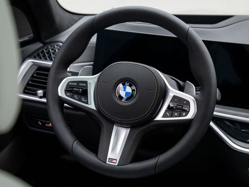New 2026 BMW X5 xDrive40i w/ M Sport Package AWD/4WD image 12