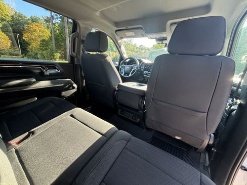 Used 2024 Chevrolet Silverado 2500 LT image 19