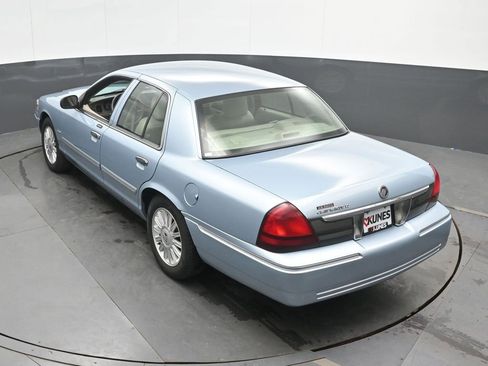 Used 2009 Mercury Grand Marquis LS RWD image 34