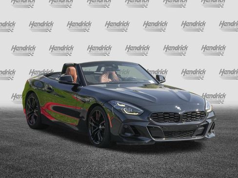 Used 2024 BMW Z4 sDrive30i w/ Premium Package RWD image 2