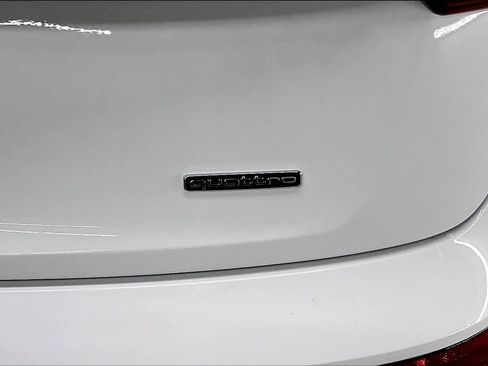 Used 2025 Audi Q5 2.0T Premium w/ Convenience Plus Package image 11