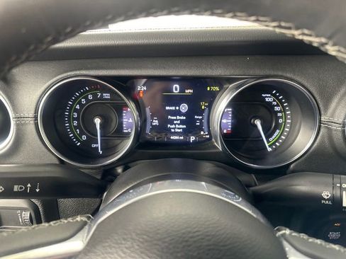 Certified 2023 Jeep Wrangler Unlimited Sahara image 24