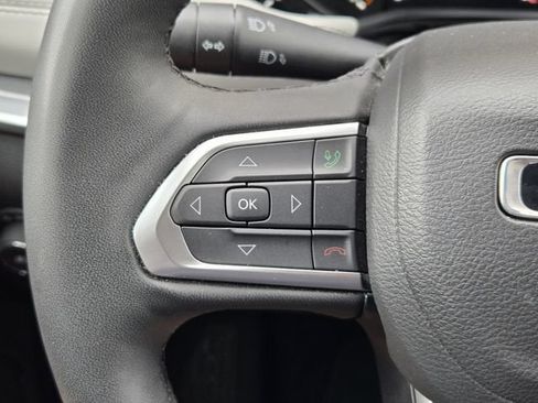 Used 2025 Jeep Compass Limited AWD/4WD image 36