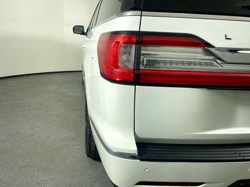 Used 2021 Lincoln Navigator L Black Label w/ Cargo Convenience Package image 31