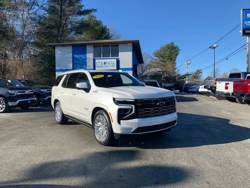 Used 2025 Chevrolet Tahoe High Country image 8