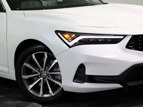 Used 2025 Acura Integra image 8