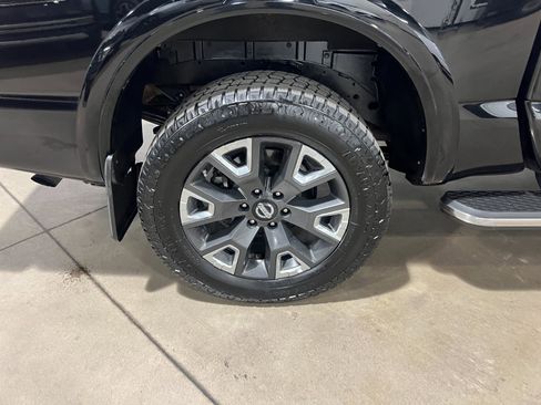 Used 2021 Nissan Titan Platinum Reserve w/ Moonroof Package image 41