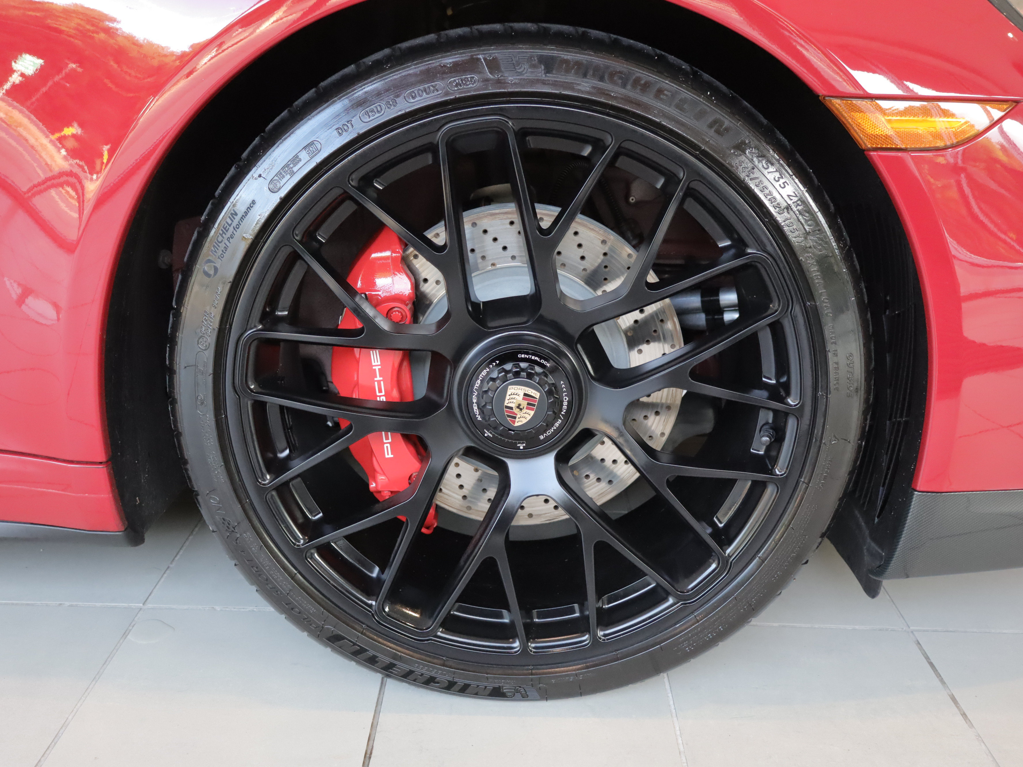 Used 2016 Porsche 911 Carrera 4 GTS AWD/4WD image 28