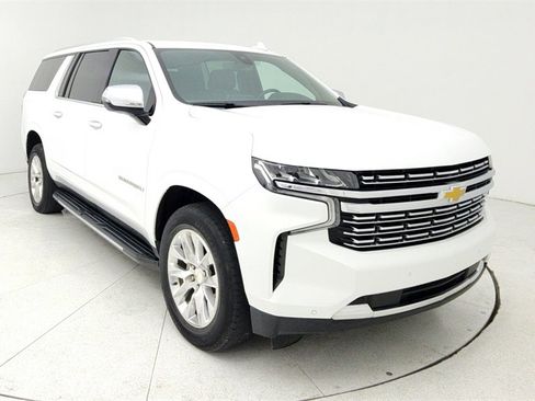 Used 2022 Chevrolet Suburban Premier image 9
