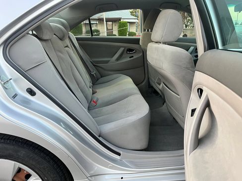 Used 2008 Toyota Camry LE FWD image 25