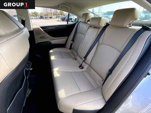 Used 2020 Lexus ES 350 w/ Premium Package image 17