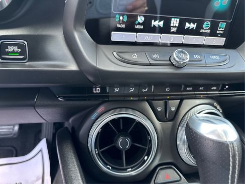Used 2018 Chevrolet Camaro SS RWD image 27