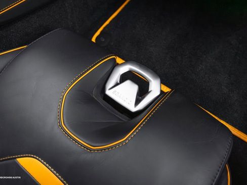 Used 2021 Lamborghini Huracan EVO image 43