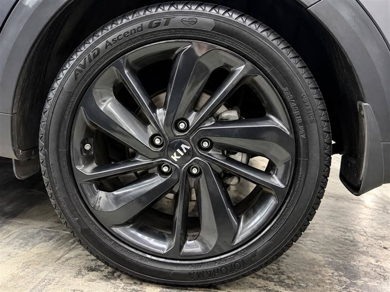 Used 2018 Kia Niro EX w/ EX Touring Graphite Edition FWD image 18
