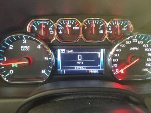 Used 2018 Chevrolet Tahoe LT RWD image 23