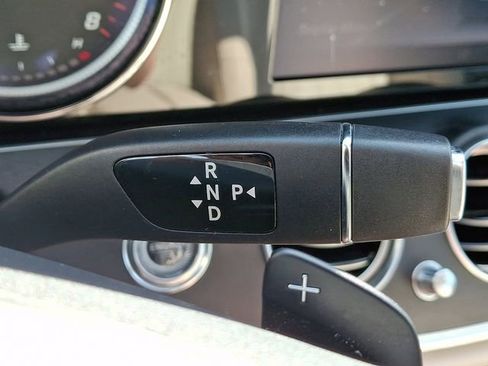 Used 2017 Mercedes-Benz E 300 4MATIC image 15