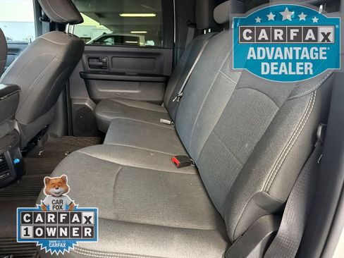 Used 2024 RAM 2500 Tradesman w/ Chrome Appearance Group AWD/4WD image 12