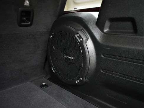 Used 2021 Jeep Wrangler Unlimited Sahara AWD/4WD image 9