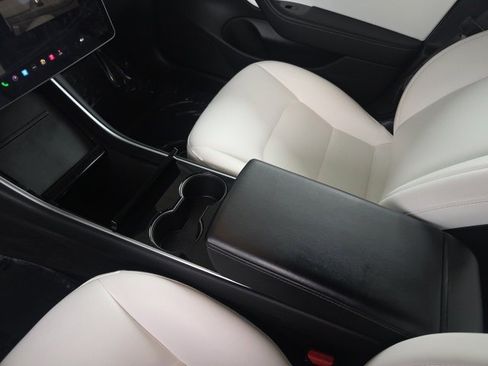 Used 2018 Tesla Model 3 Long Range image 26