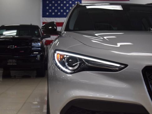 Used 2021 Alfa Romeo Stelvio Sprint w/ Nero Edizione image 6