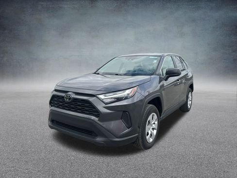 Used 2025 Toyota RAV4 LE FWD image 31