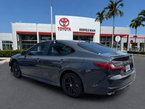 Used 2026 Toyota Camry SE FWD image 5