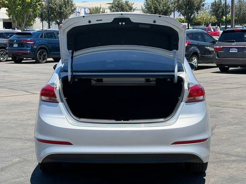Used 2018 Hyundai Elantra Value Edition FWD image 6