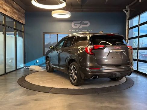 Used 2019 GMC Terrain Denali w/ GMC Pro Grade Package AWD/4WD image 5