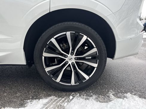 Used 2023 Volvo XC60 B5 Plus w/ Climate Package image 34