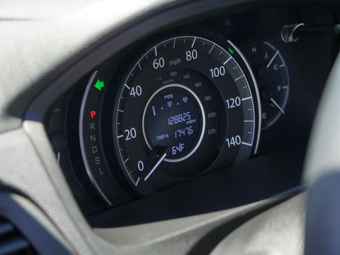 Used 2015 Honda CR-V LX image 9