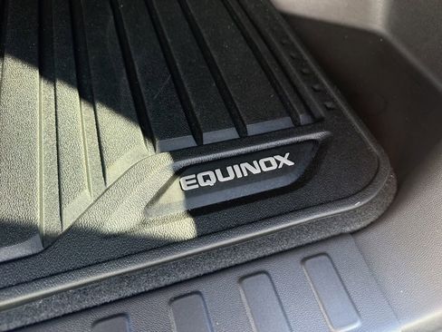 Used 2024 Chevrolet Equinox Premier AWD/4WD image 26