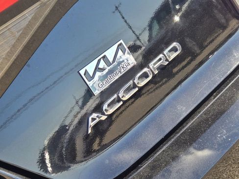 Used 2024 Honda Accord EX image 9