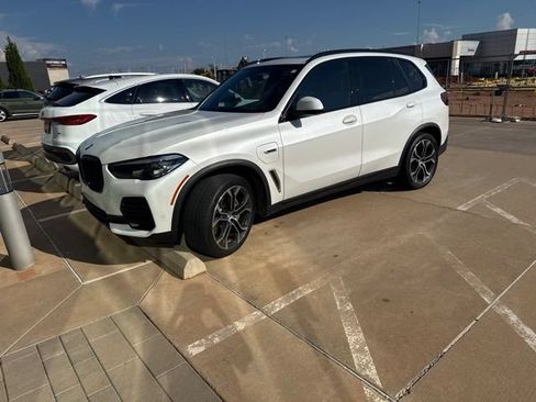 Used 2023 BMW X5 xDrive45e w/ Luxury Seating Package AWD/4WD image 1