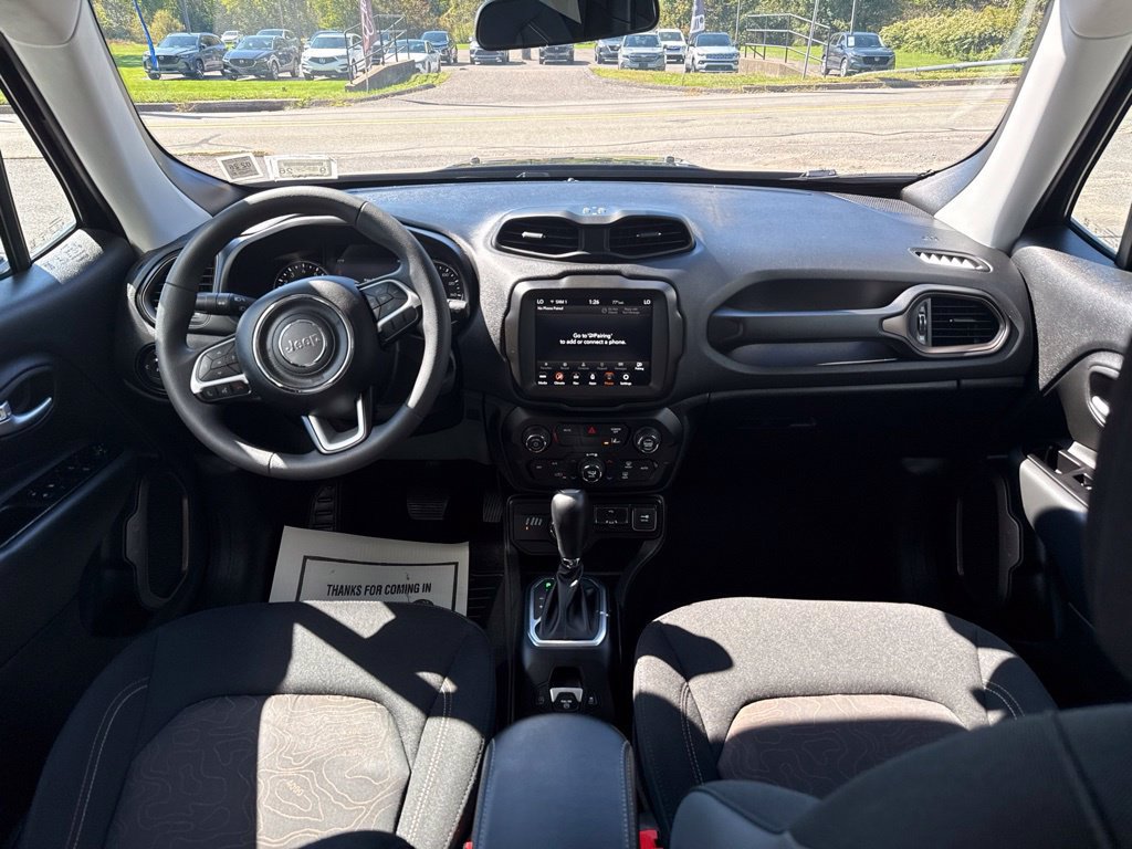 Used 2023 Jeep Renegade Latitude AWD/4WD image 12