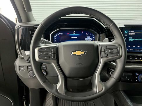 Used 2023 Chevrolet Silverado 1500 LTZ w/ LTZ Premium Package AWD/4WD image 17