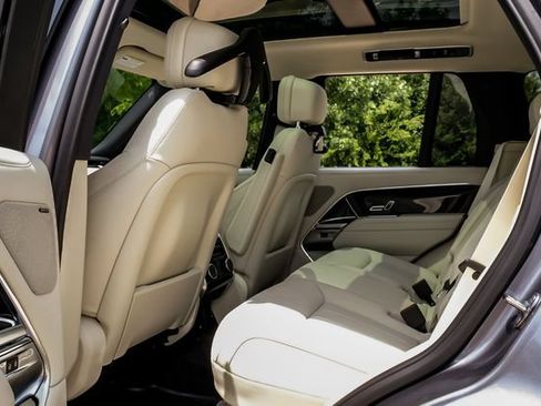 New 2026 Land Rover Range Rover SE AWD/4WD image 48