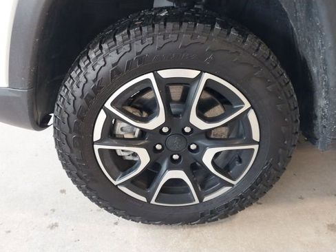 Used 2024 Jeep Compass Trailhawk w/ Trailhawk Convenience Group image 22