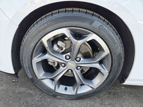 Used 2024 Chevrolet Malibu LT image 15