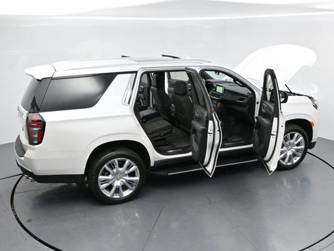 Used 2024 Chevrolet Tahoe High Country AWD/4WD image 42