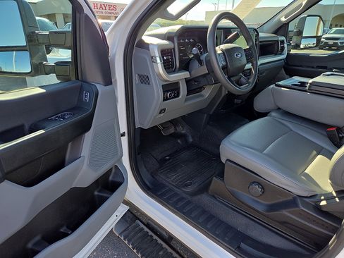 Used 2024 Ford F250 XL w/ 360-Degree Camera Package image 11