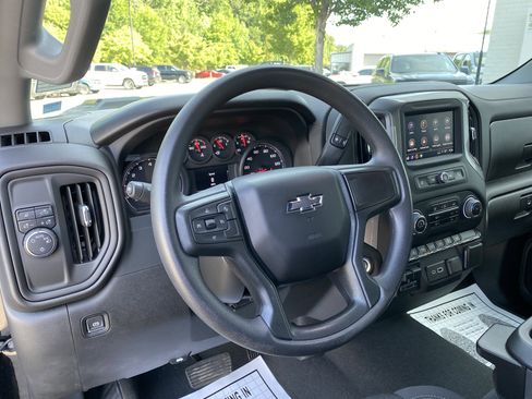 Used 2025 Chevrolet Silverado 2500 Custom w/ Custom Value Package RWD image 17