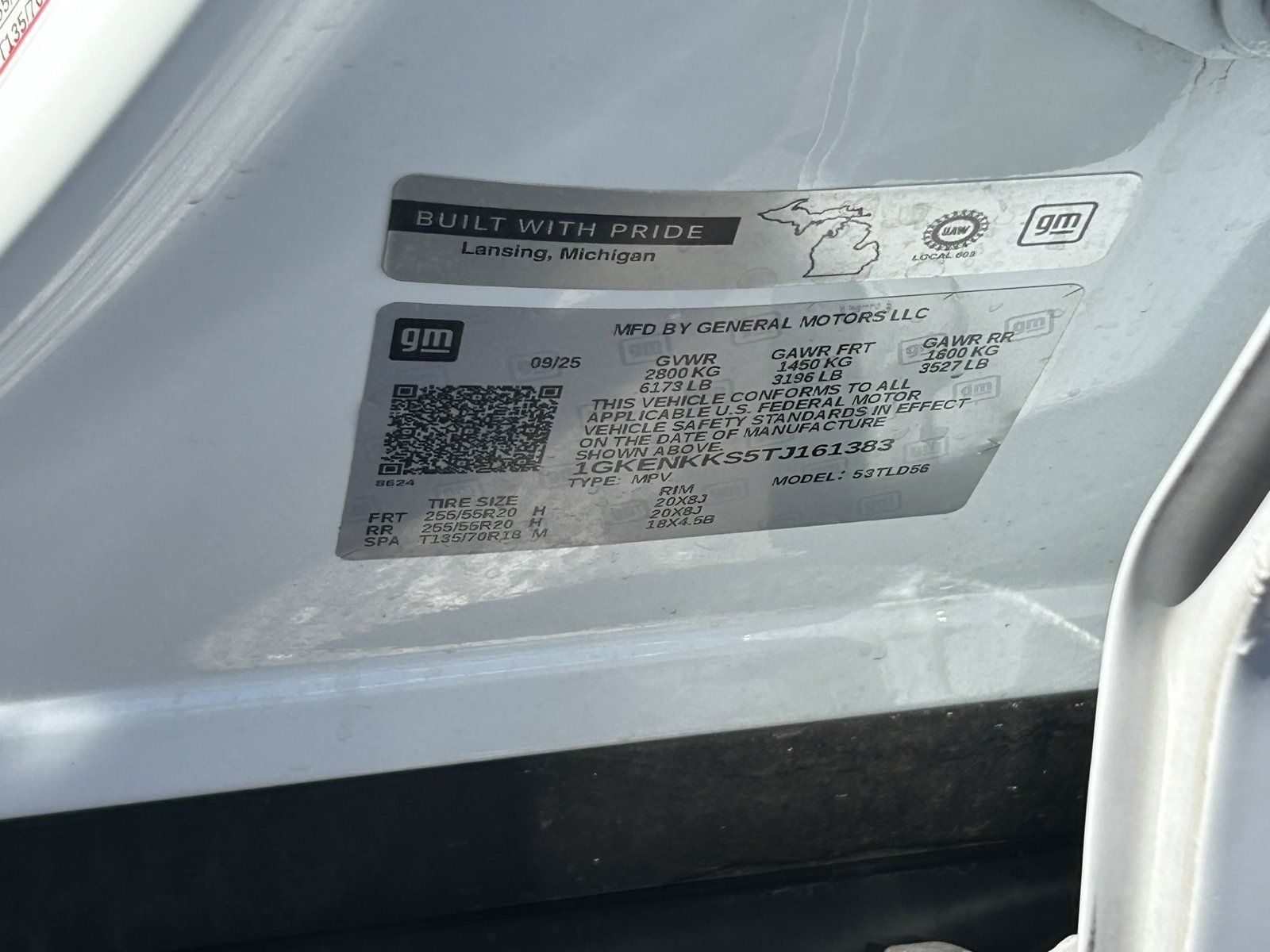 Used 2026 GMC Acadia Elevation w/ Elevation Premium Package FWD image 22