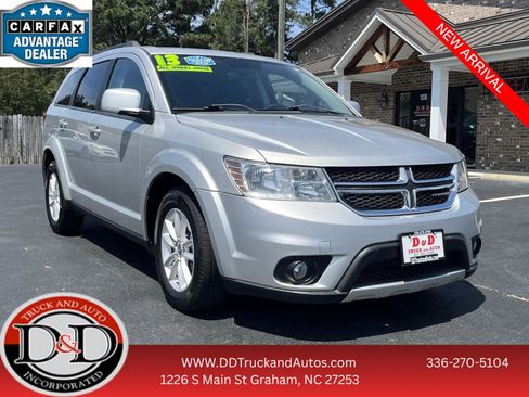 Used 2013 Dodge Journey SXT w/ Comfort/Convenience Group AWD/4WD image 1