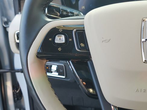 New 2026 Lincoln Corsair Reserve w/ Jet Appearance Package image 17