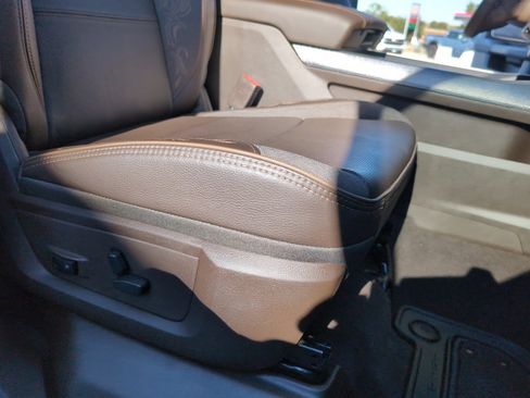 New 2025 RAM 2500 Limited image 37