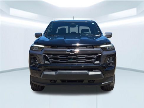 Used 2025 Chevrolet Colorado LT w/ LT Convenience Package AWD/4WD image 10